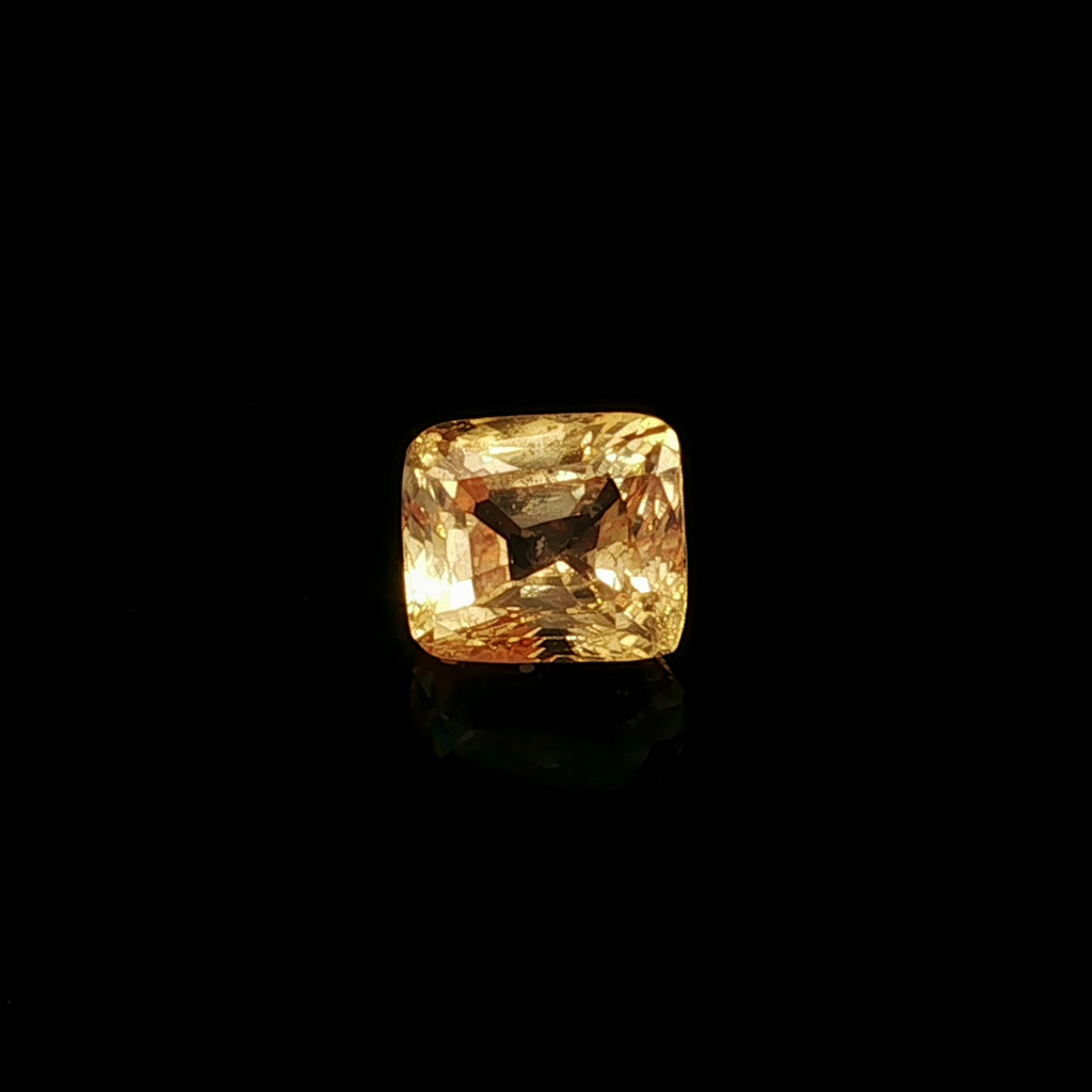 4.11 Cts Yellow Sapphire (Natural)
