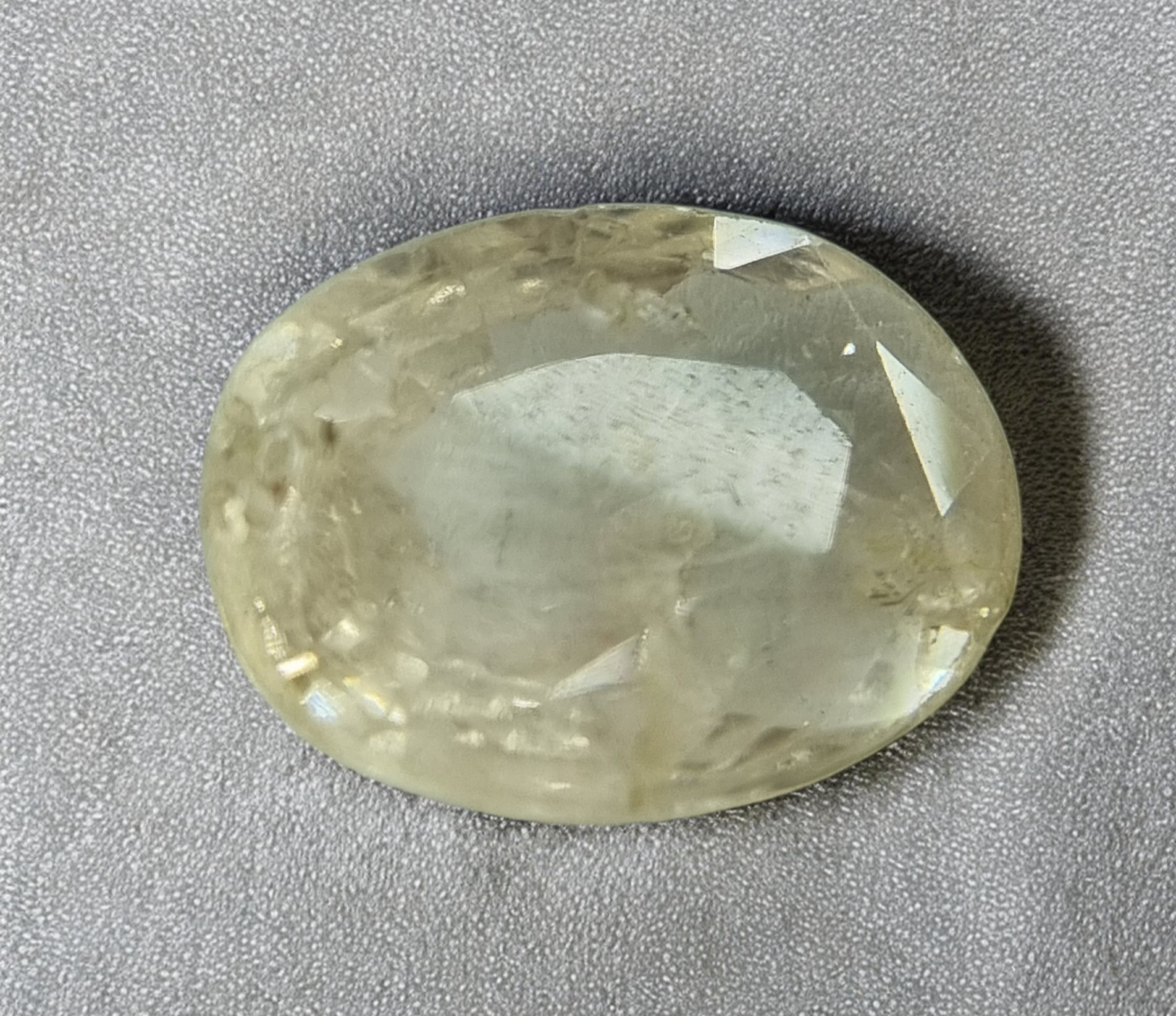 4.38 Cts Natural Ceylon Yellow Sapphire – Oval Cut