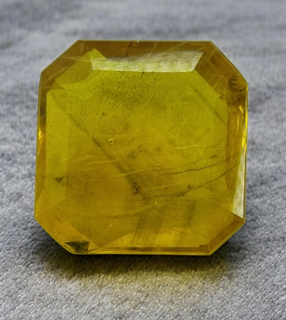9.22 Cts Natural Thai Yellow Sapphire – Square Cut