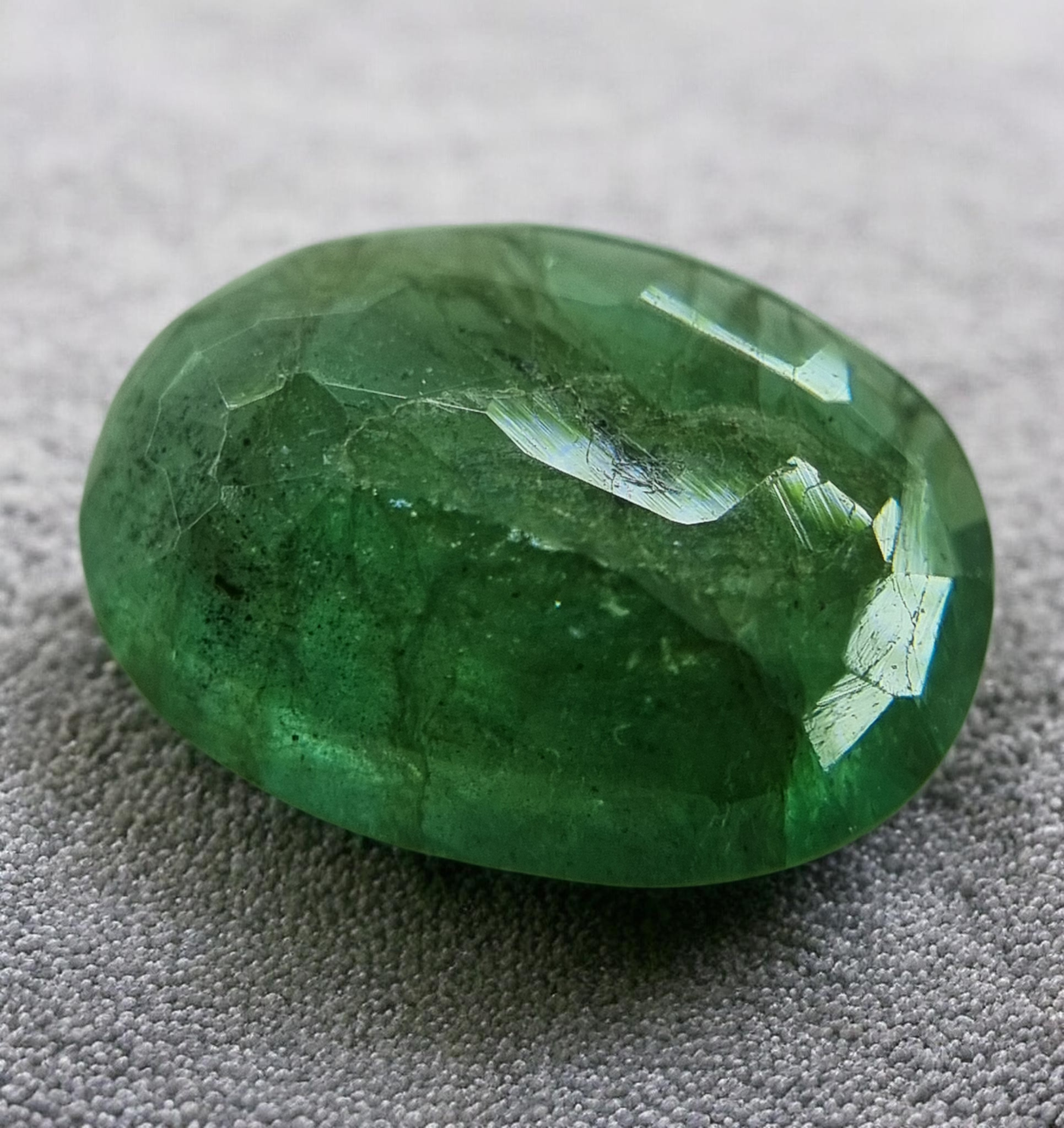 7.2 Cts Natural Zambian Emerald – Oval Cut