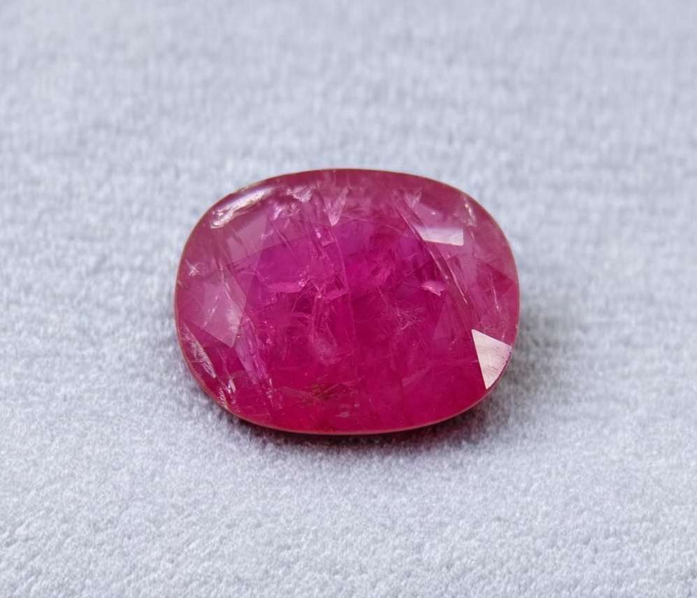 8.41 Cts Natural Madagascar Dark Pink Ruby – Oval Cut