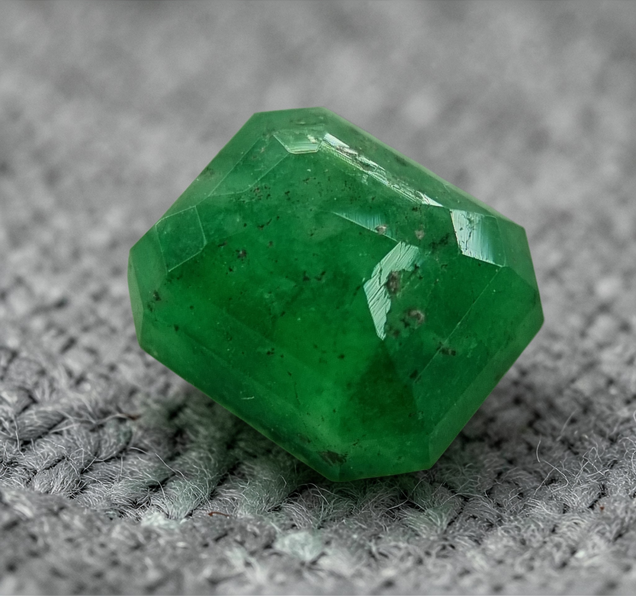 4.59 Cts Natural Afghan Panjshir Emerald – Emerald cut