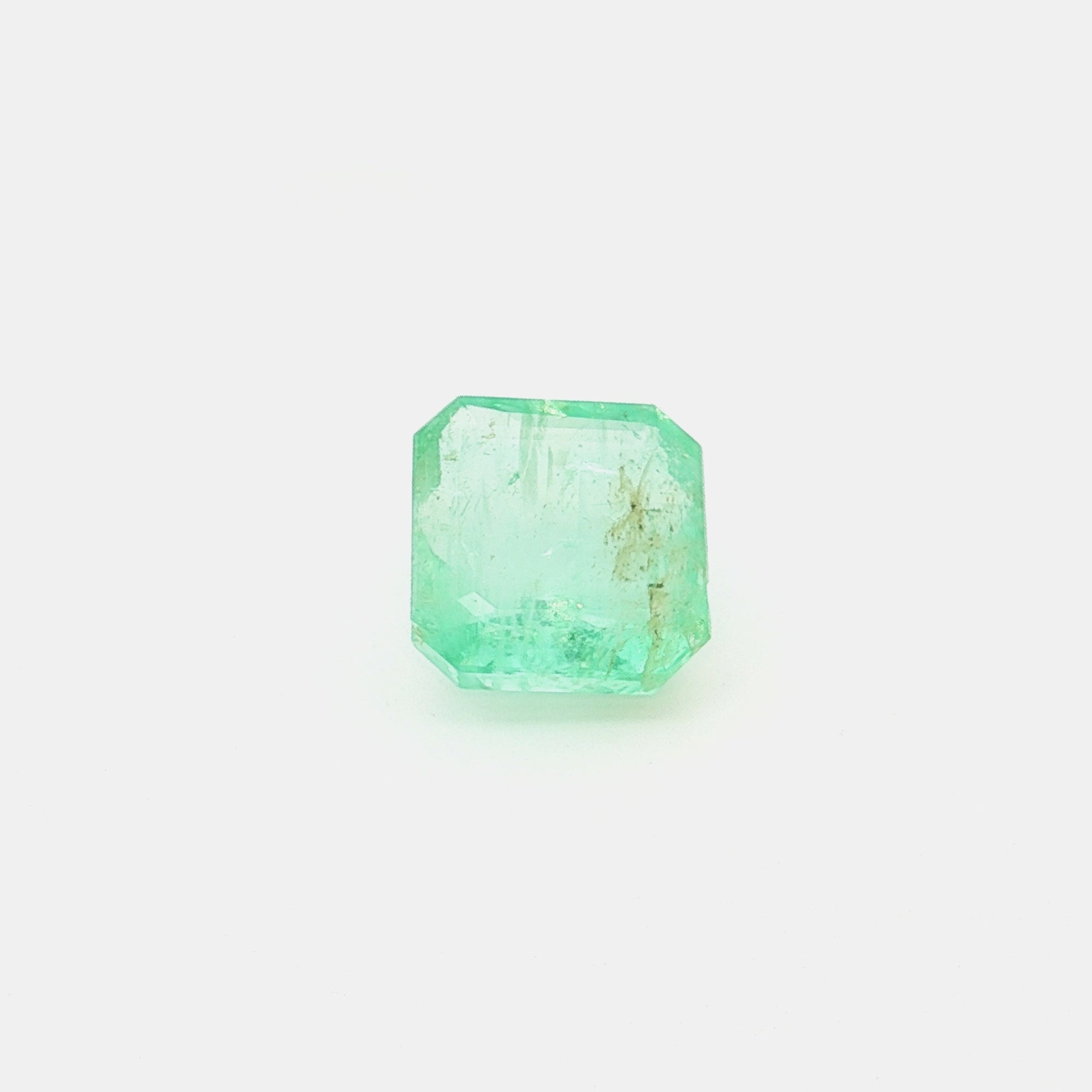 9.17 Cts Natural Emerald (Colombia mines)
